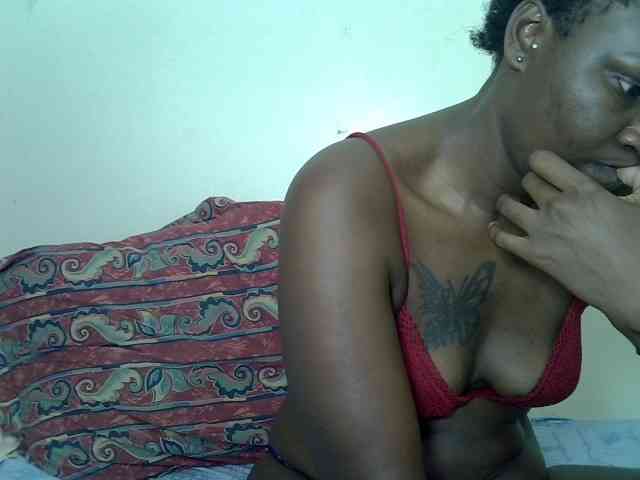 Prettyliz30 webcam