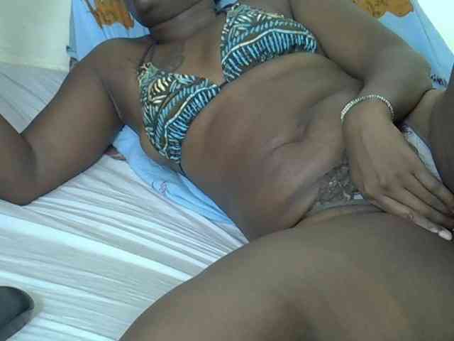 Prettyliz30 webcam