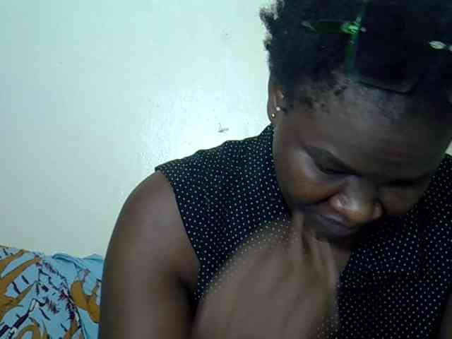 Prettyliz30 webcam