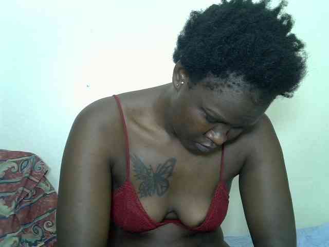 Prettyliz30 webcam