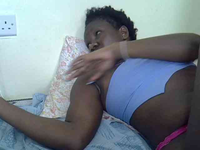 Prettyliz30 webcam