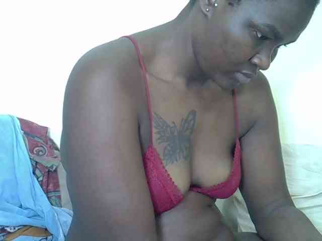 Prettyliz30 webcam