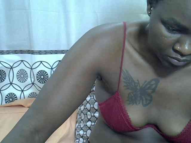 Prettyliz30 webcam