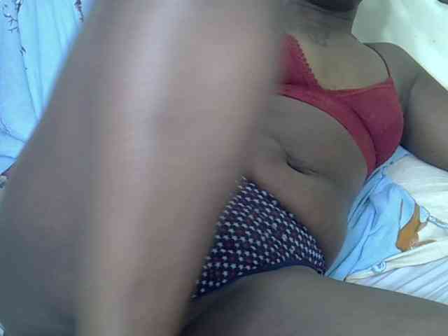 Prettyliz30 webcam