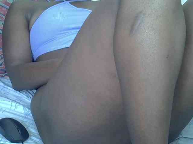 Prettyliz30 webcam