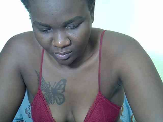 Prettyliz30 webcam