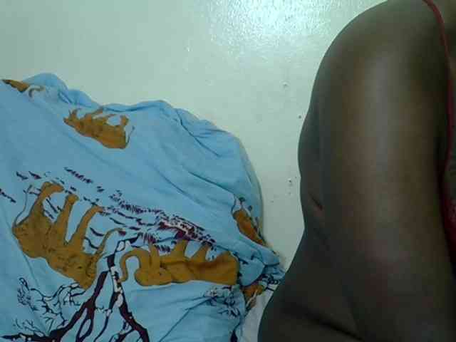 Prettyliz30 webcam