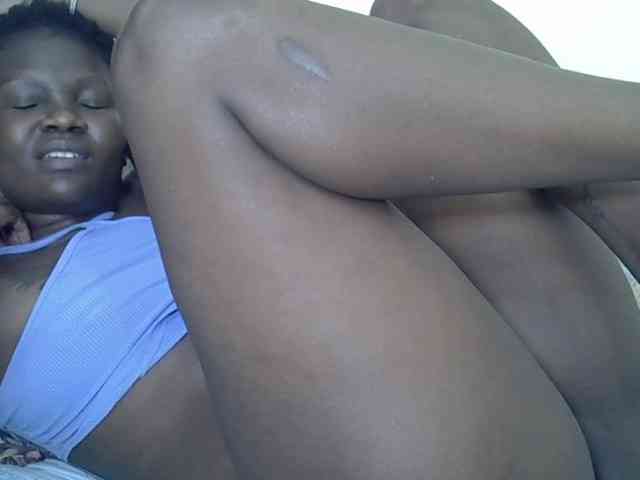 Prettyliz30 webcam