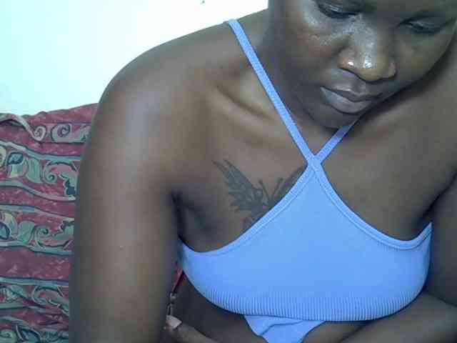Prettyliz30 webcam