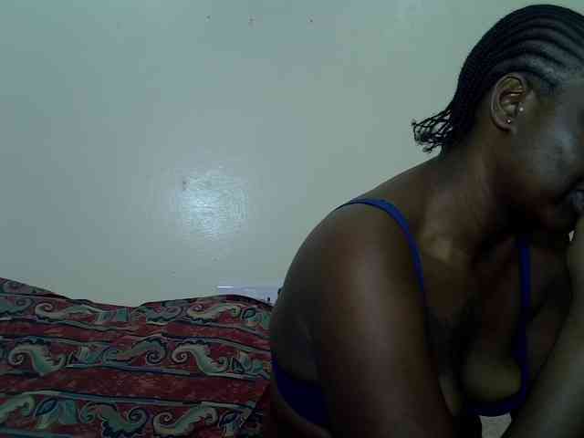 Prettyliz30 webcam