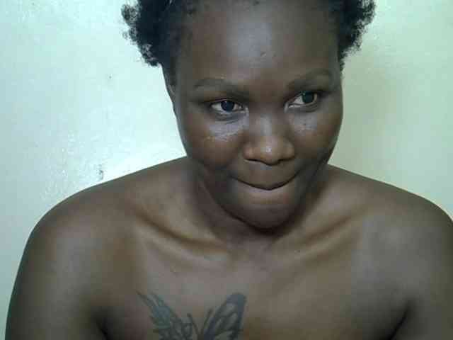 Prettyliz30 webcam