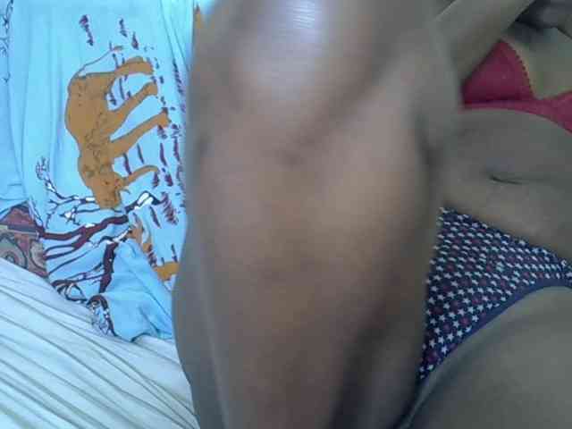 Prettyliz30 webcam
