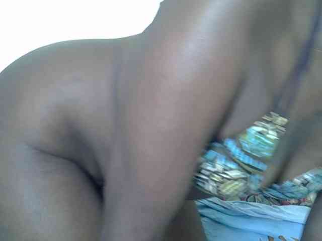 Prettyliz30 webcam