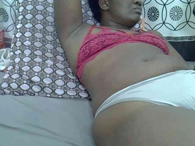 Prettyliz30 webcam