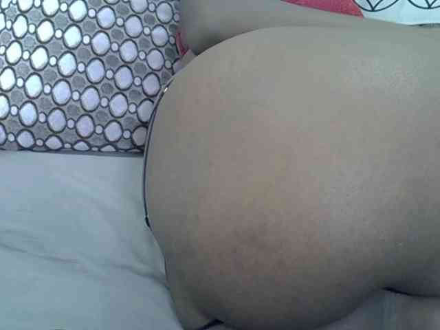 Prettyliz30 webcam