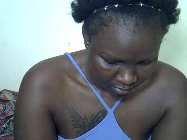 Prettyliz30 webcam