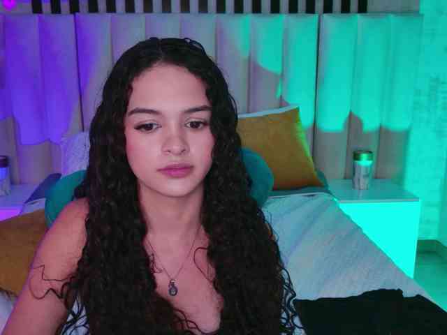AprilRhodes webcam