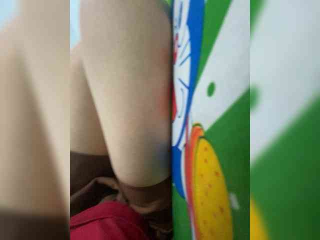Lovefeetnude-1 webcam