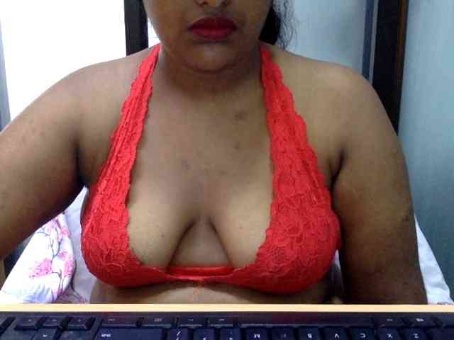 KinkyShamira