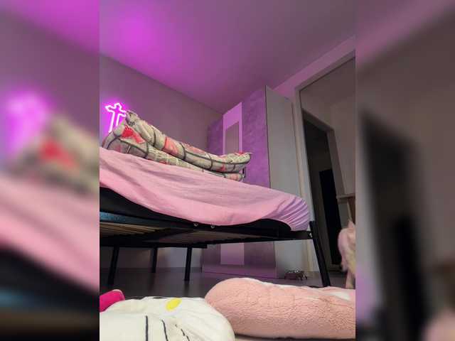 Vai a chattare su LuxBby LuxBby