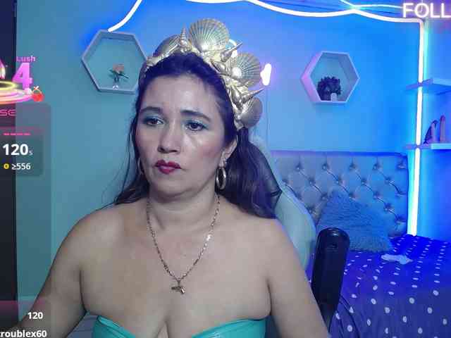 noelia-milf19 webcam