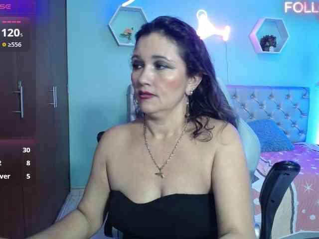 noelia-milf19 webcam