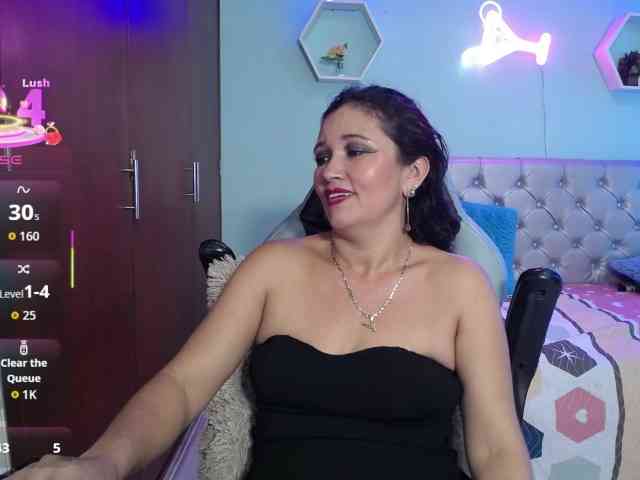 noelia-milf19 webcam