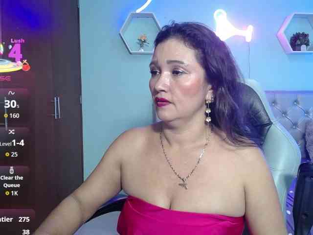noelia-milf19 webcam