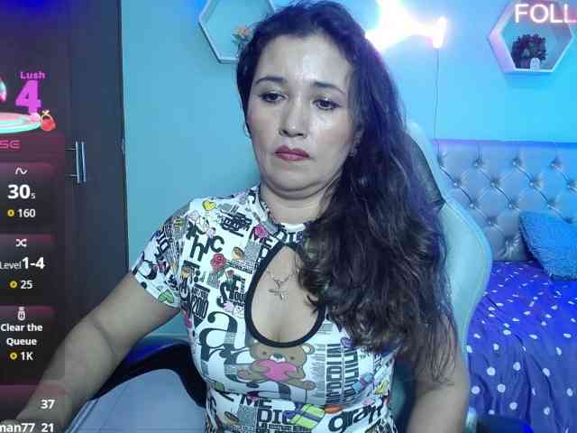 noelia-milf19 webcam