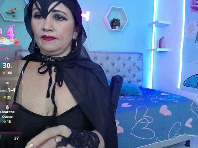noelia-milf19 webcam