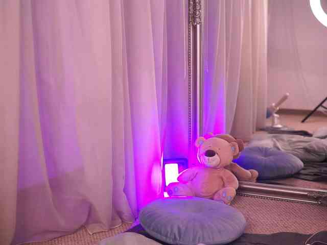 ChloeObril webcam
