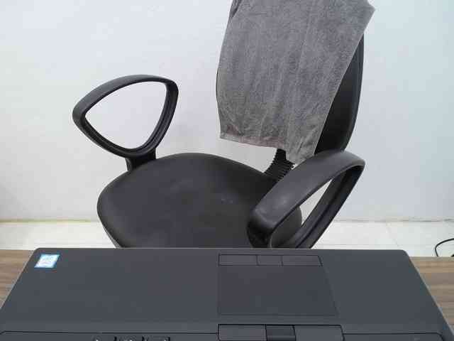 Lady-Young webcam