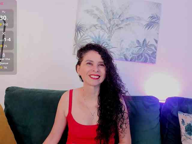 NairaSkye webcam