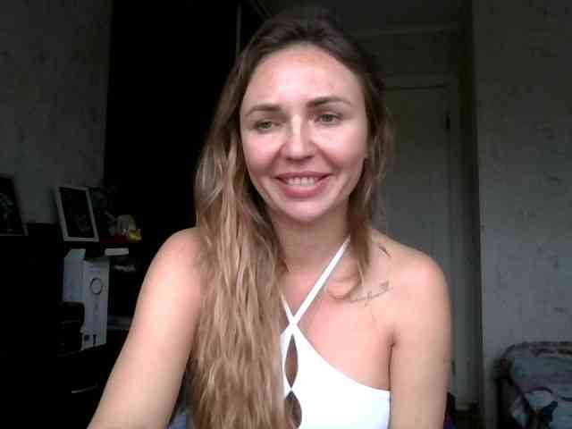 CuteAngelina webcam