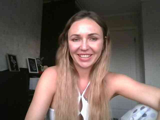 CuteAngelina webcam