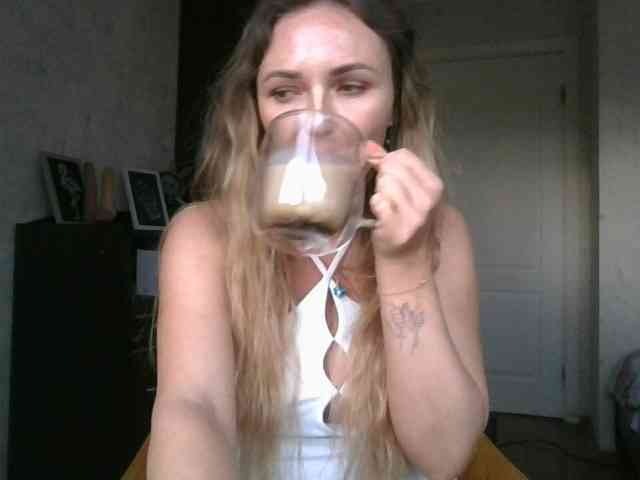 CuteAngelina webcam