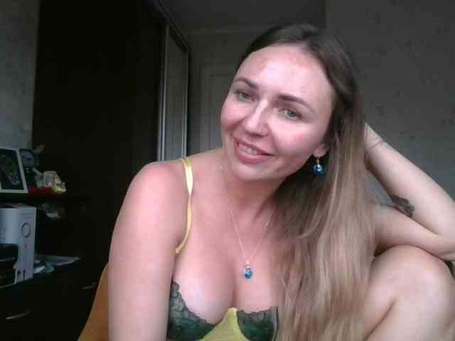CuteAngelina webcam