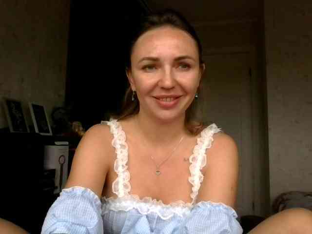 CuteAngelina webcam