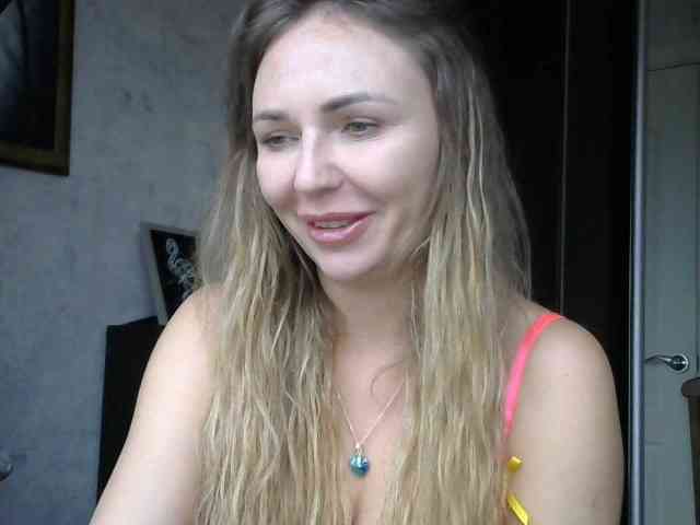 CuteAngelina webcam
