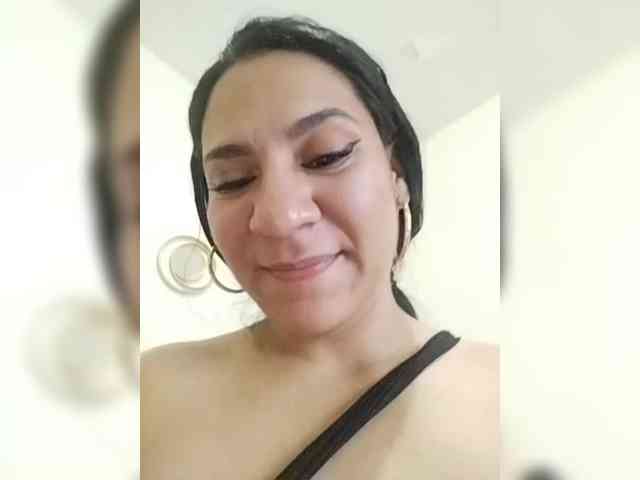 LuanaFranccesca webcam
