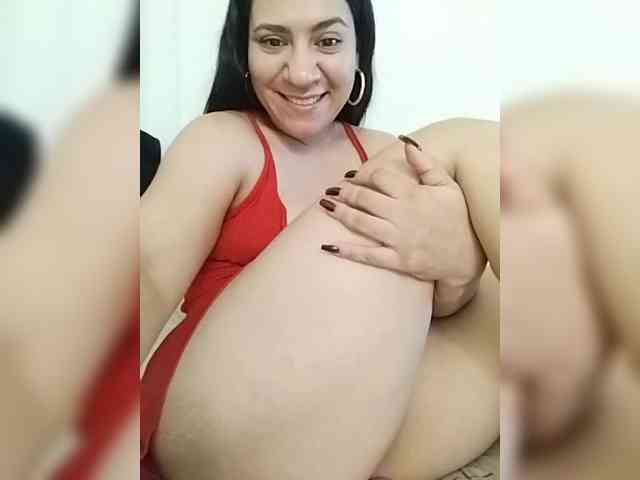 LuanaFranccesca webcam