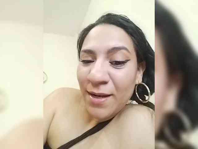LuanaFranccesca webcam