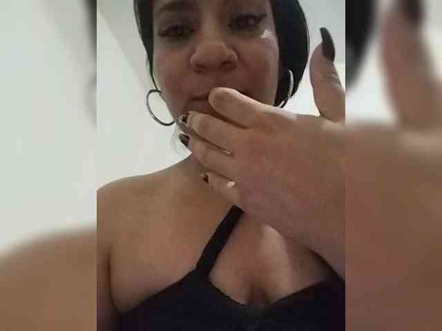 LuanaFranccesca webcam