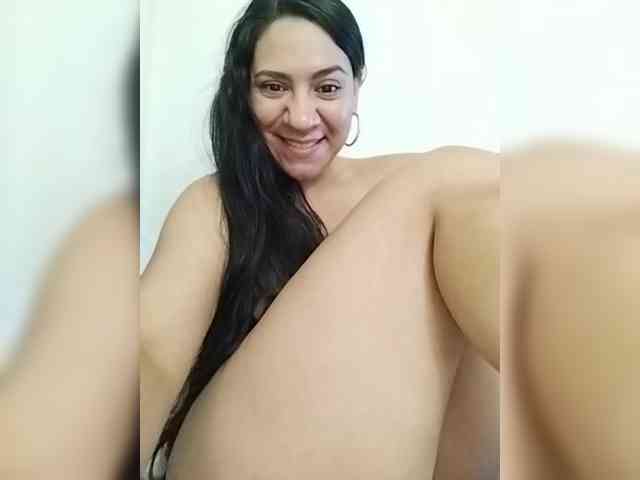 LuanaFranccesca webcam