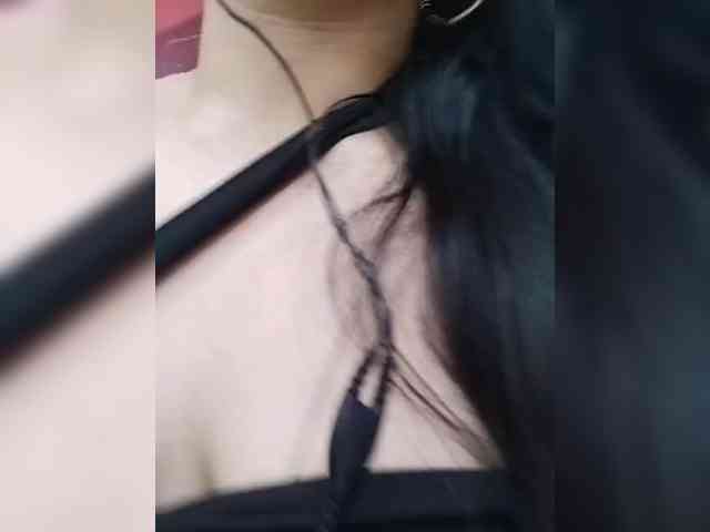 LuanaFranccesca webcam