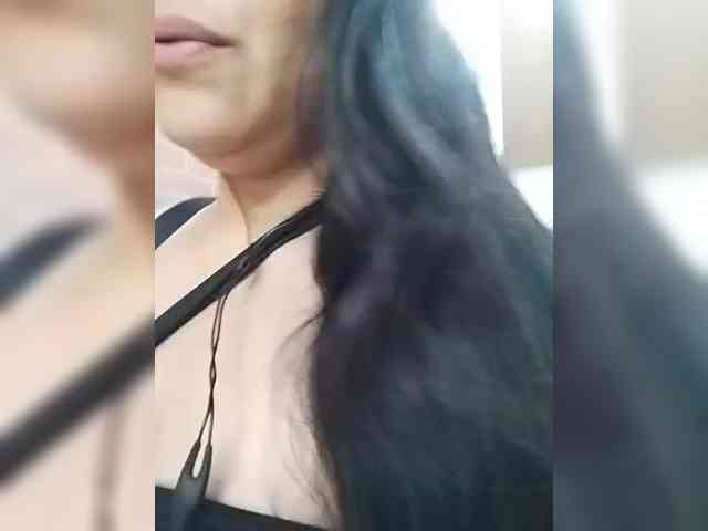 LuanaFranccesca webcam
