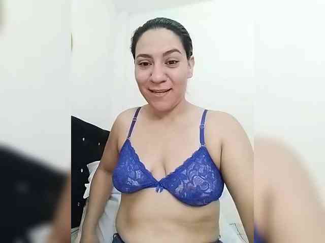 LuanaFranccesca webcam
