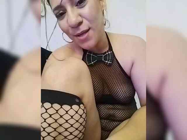 LuanaFranccesca webcam
