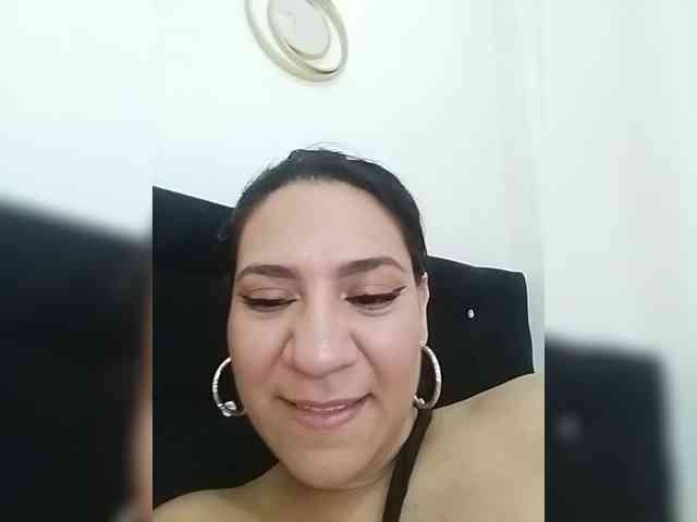 LuanaFranccesca webcam