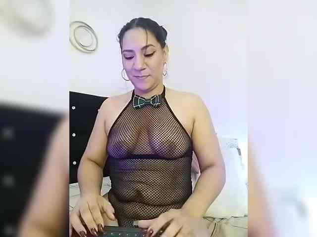 LuanaFranccesca webcam
